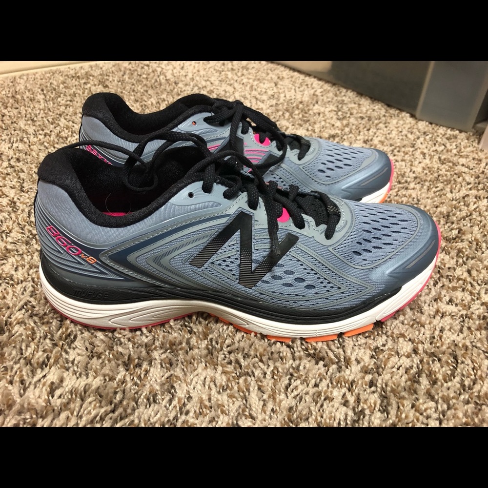 Women’s New Balance W860GP8 Shoes